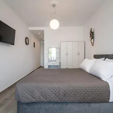 Mare - Elegant Beachfront Kos-stad