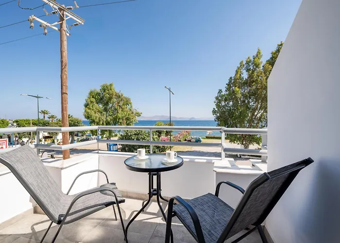 Appartement Mare - Elegant Beachfront Kos-stad
