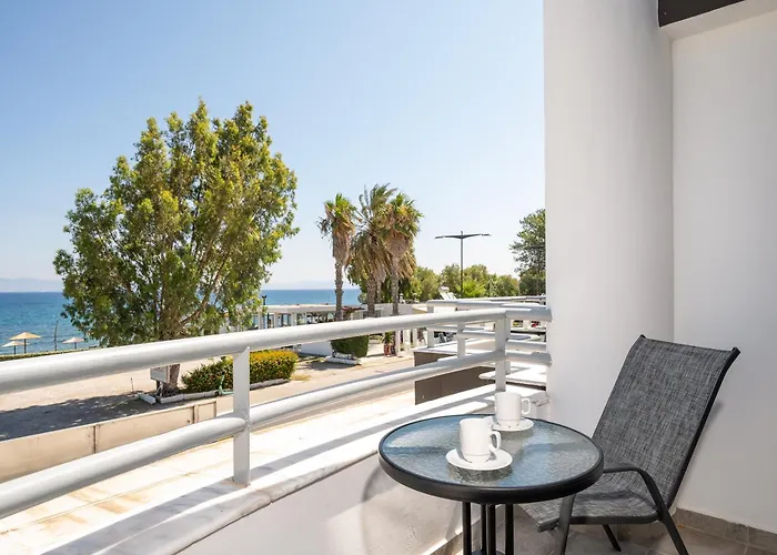 Mare - Elegant Beachfront *