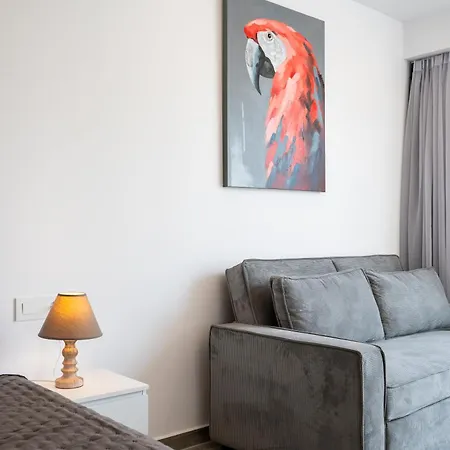 Mare - Elegant Beachfront Apartmán